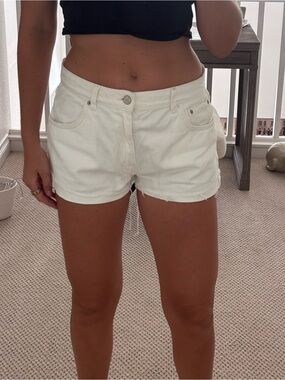 Pull&Bear White Denim Cutoff Shorts